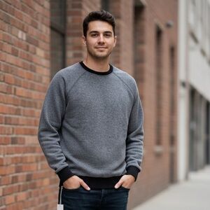 NWT Feat BlanketBlend Crewneck Sweatshirt - Hazy Black - Medium